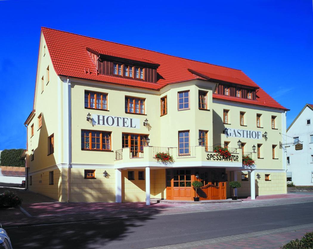 Hotel - Gasthof Spessarttor & Hotel Bergwiesen - Zimmer Mit Balkon Lohr Buitenkant foto